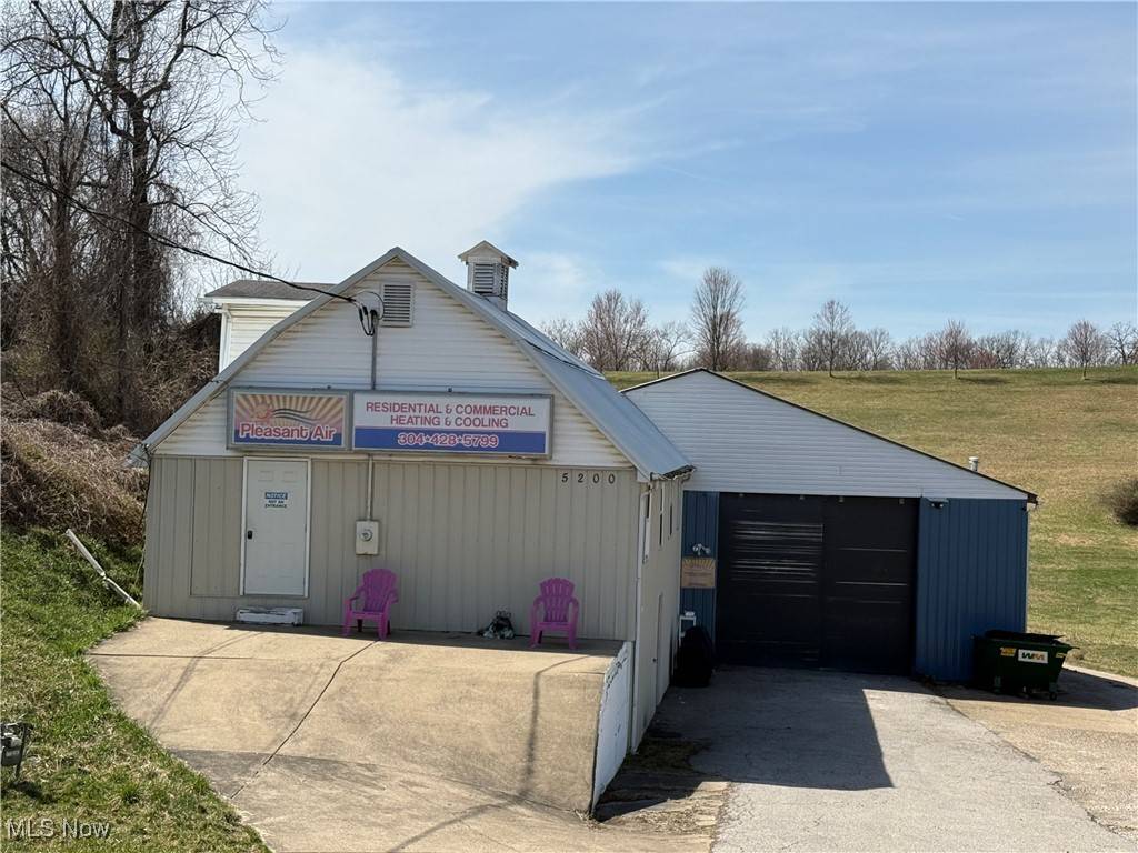 Parkersburg, WV 26104,5200 N Emerson AVE