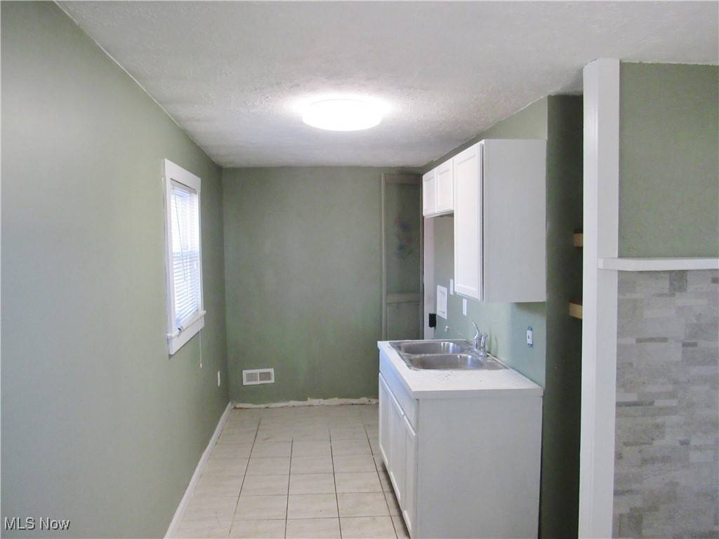 Walton Hills, OH 44146,20400 Krick RD