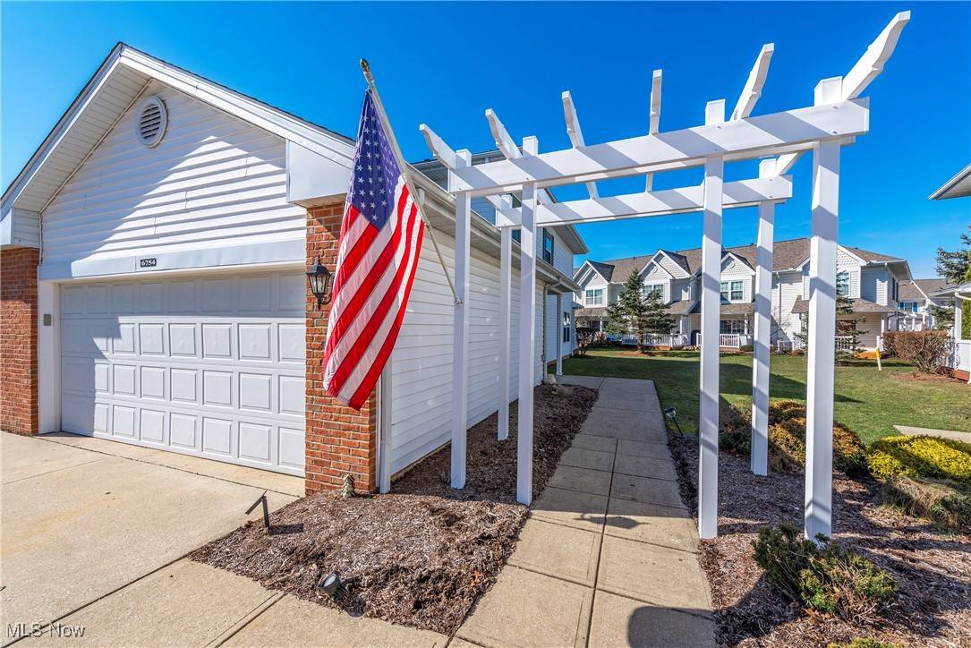 Middleburg Heights, OH 44130,6754 Cedarwood Trace