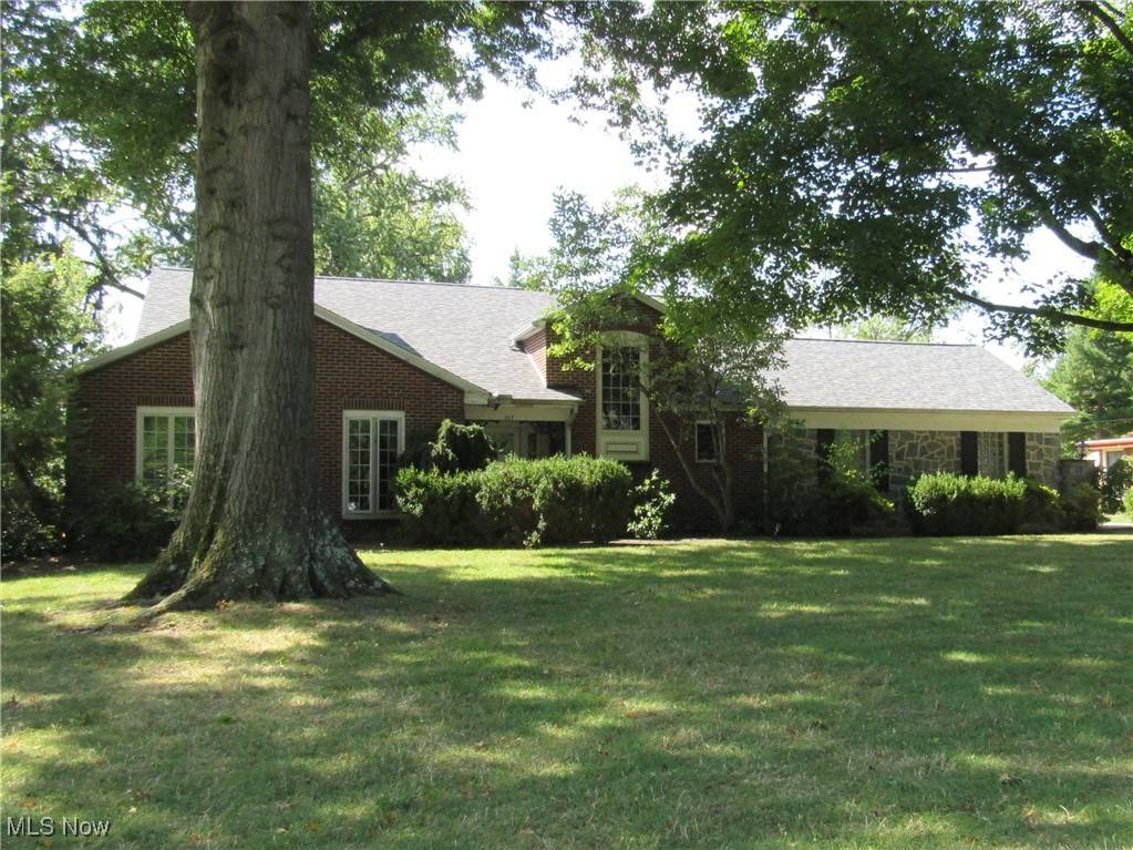 Warren, OH 44483,367 Fairway DR NE