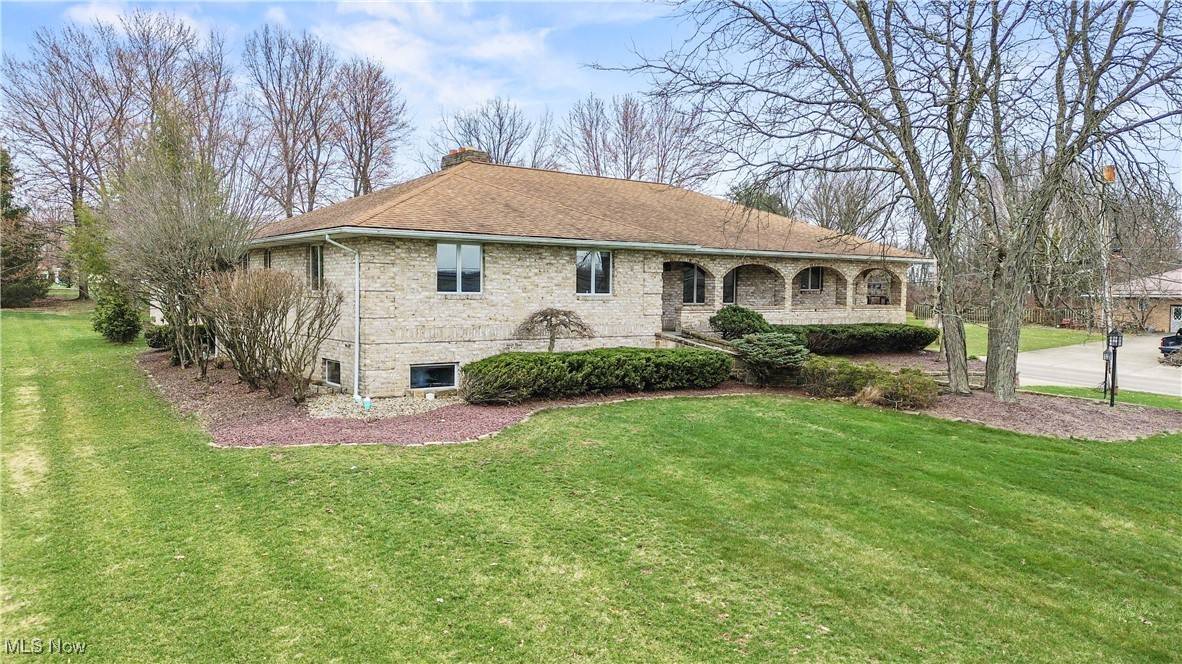 Poland, OH 44514,8187 North Lima RD