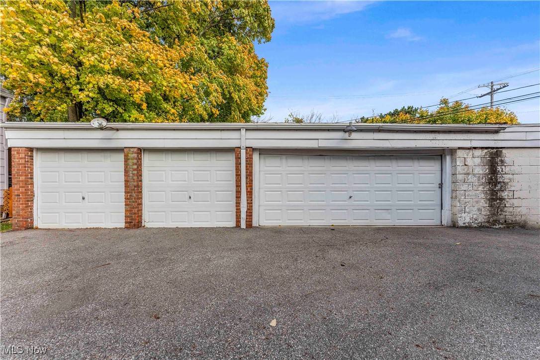 Cleveland Heights, OH 44121,3895 Kirkwood RD