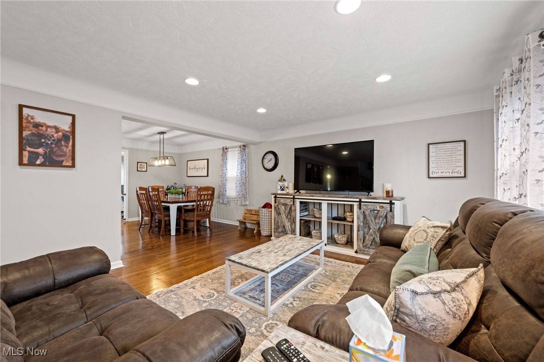 Shaker Heights, OH 44120,17621 Scottsdale BLVD