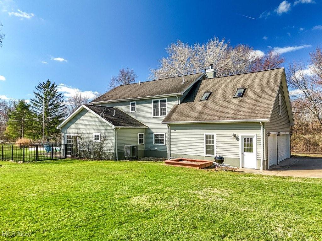 Hudson, OH 44236,611 Barlow RD