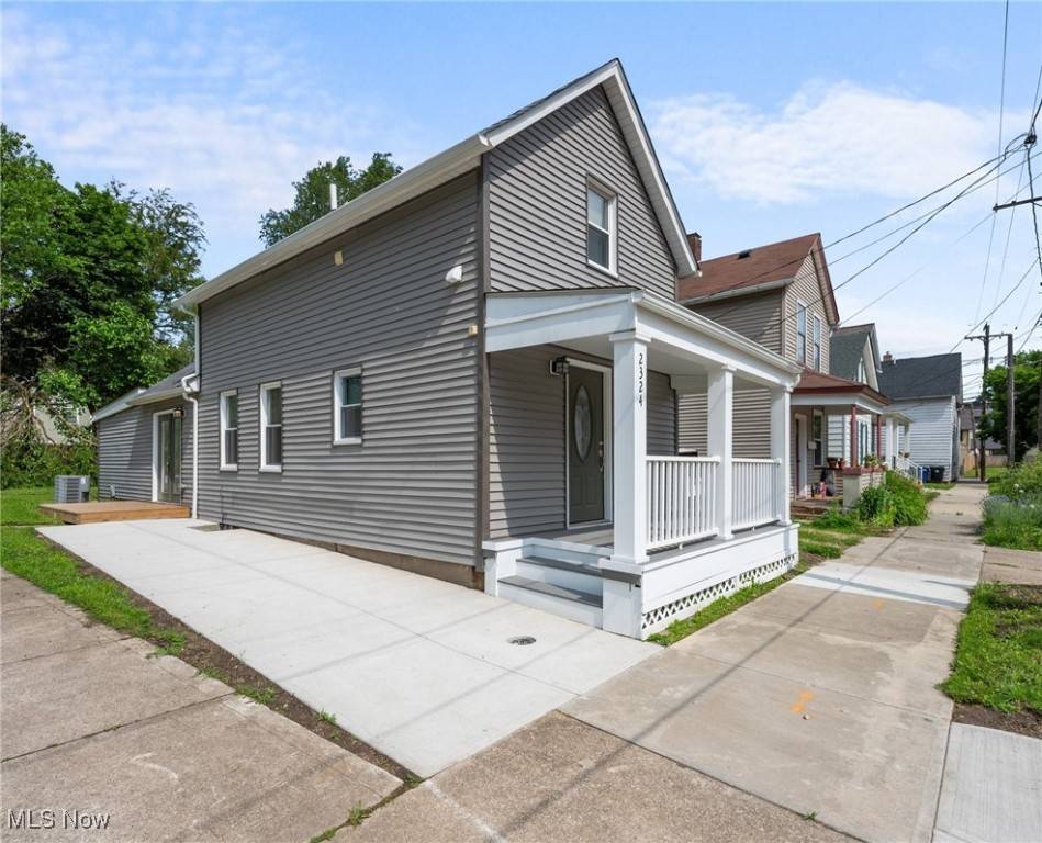 Cleveland, OH 44113,2324 W 38th ST