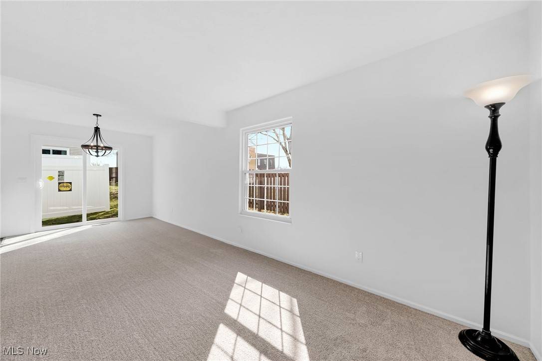 North Canton, OH 44720,1210 W Maple ST