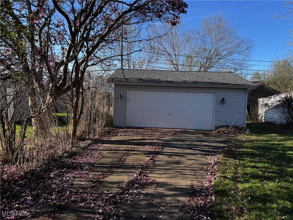 Parma, OH 44129,6907 Alber AVE