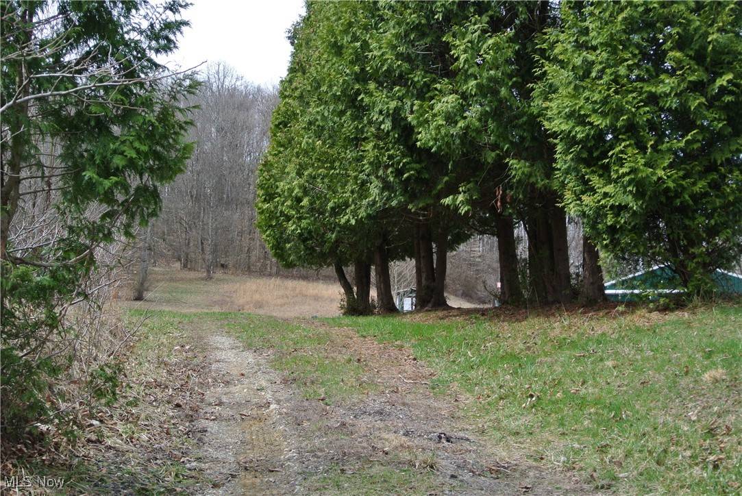 Cambridge, OH 43725,69517 Hopewell RD
