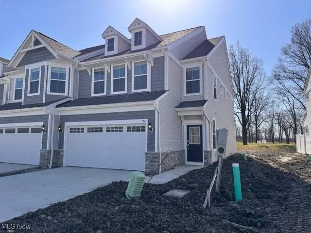 Avon Lake, OH 44012,724 Harbour Town CT