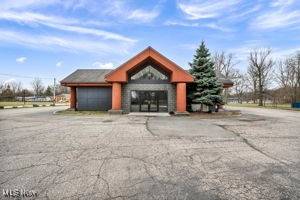 Sheffield Lake, OH 44054,5348 E Lake RD