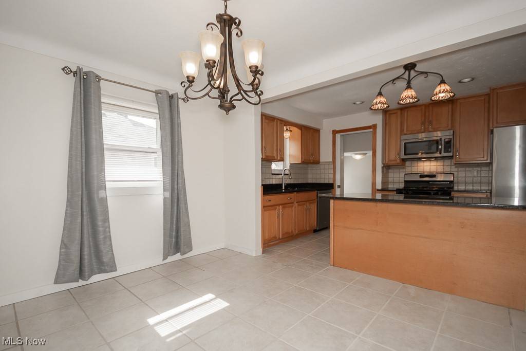 Mayfield Heights, OH 44124,1584 Mallard DR