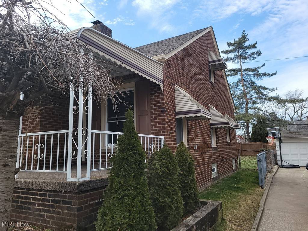 Cleveland, OH 44109,4782 Broadale RD