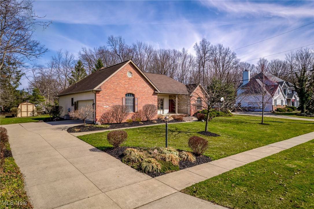 Amherst, OH 44001,755 Blossom DR