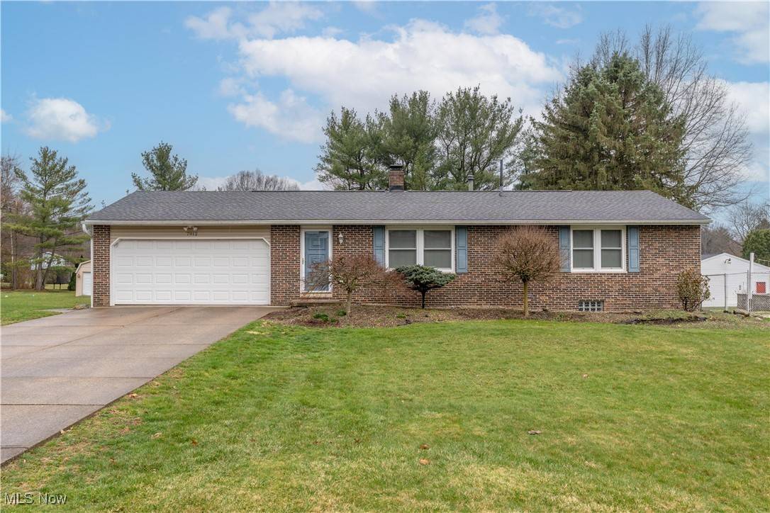North Canton, OH 44720,7912 Autumnwood ST NW