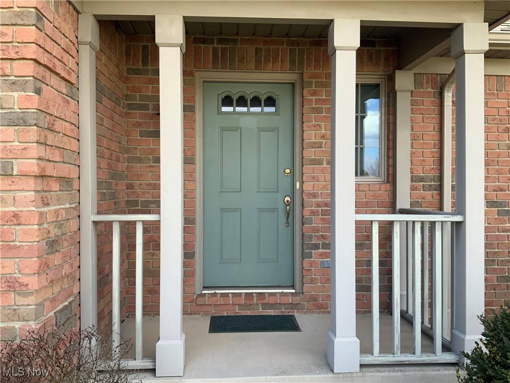 Massillon, OH 44646,4401 Snowy Owl CIR NW