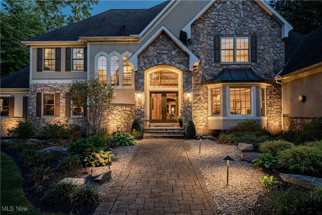 Solon, OH 44139,35906 Solon RD