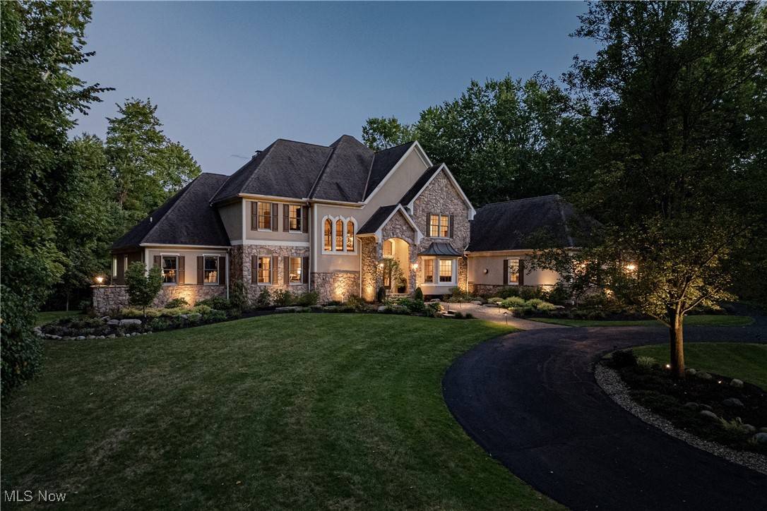Solon, OH 44139,35906 Solon RD