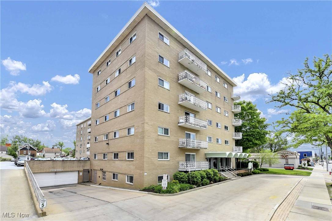 Lakewood, OH 44107,14567 Madison AVE #206