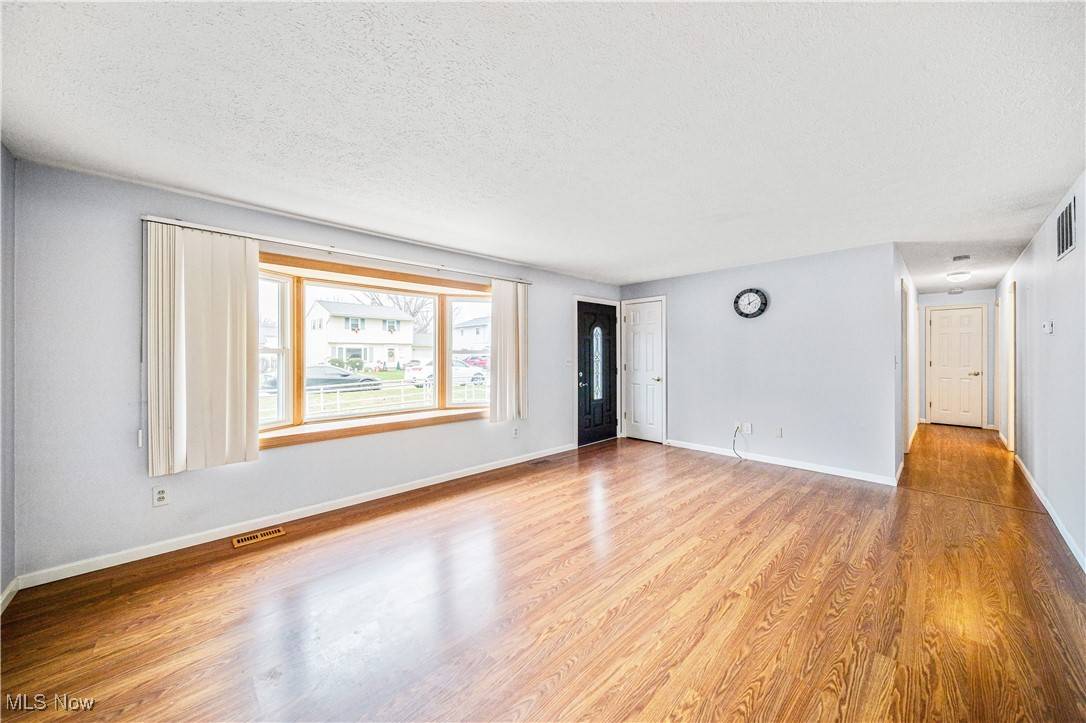 Mentor-on-the-lake, OH 44060,7452 Goldenrod DR