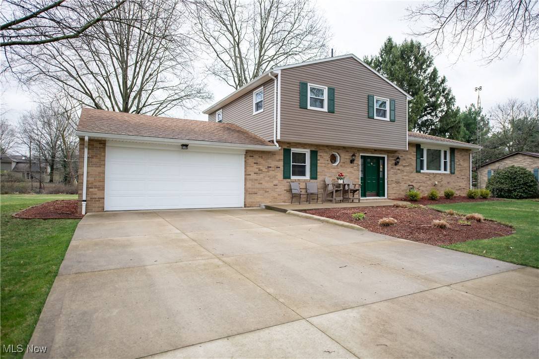 North Canton, OH 44720,1522 Wilbur DR NE