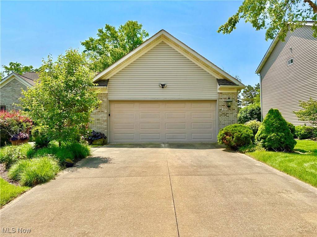 Strongsville, OH 44136,13261 Cheryl DR