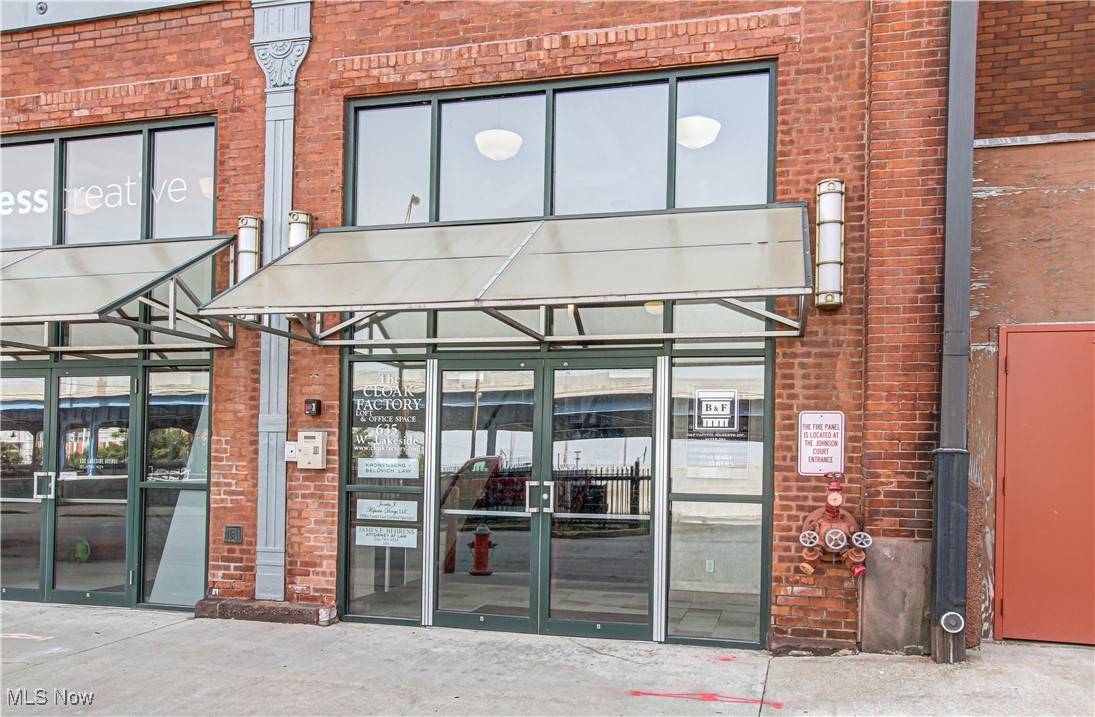 Cleveland, OH 44113,635 W Lakeside AVE #501