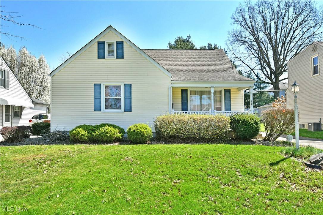 Hubbard, OH 44425,239 Elmwood DR