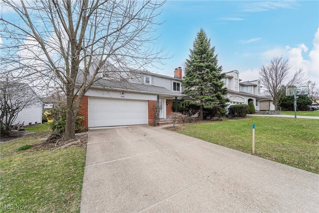 University Heights, OH 44118,2559 Rubyvale RD