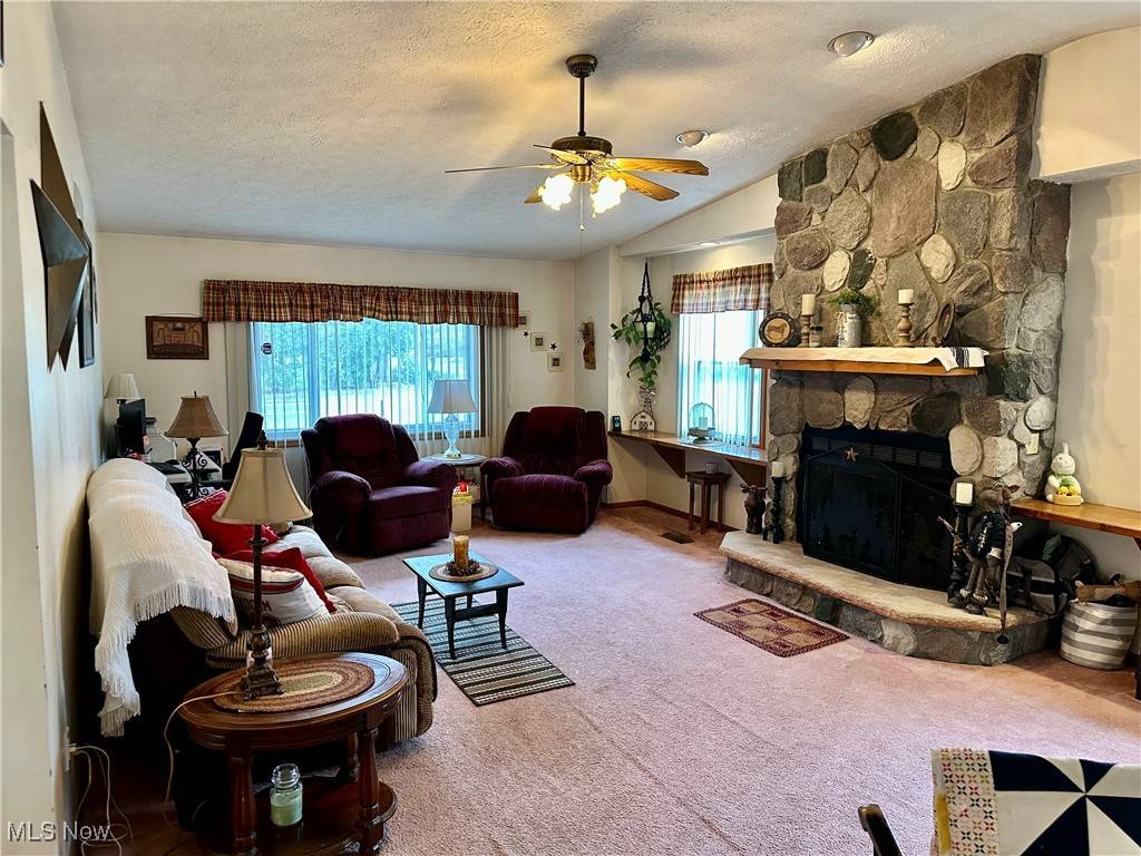 New Franklin, OH 44203,1515 Swigart RD