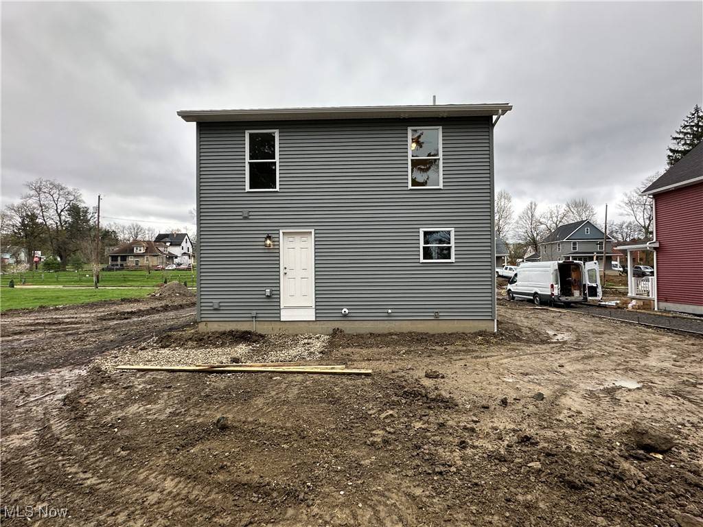 Youngstown, OH 44511,726 Mineral Springs AVE
