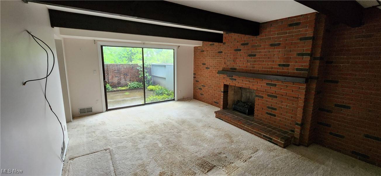 Northfield, OH 44067,721 Tinkers LN