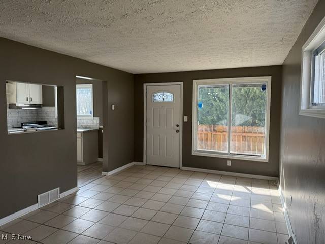 Akron, OH 44312,431 Lessig AVE