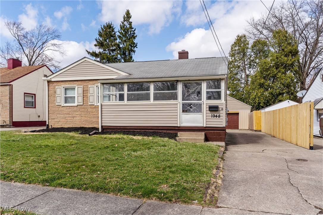 Youngstown, OH 44509,1948 Highlawn AVE