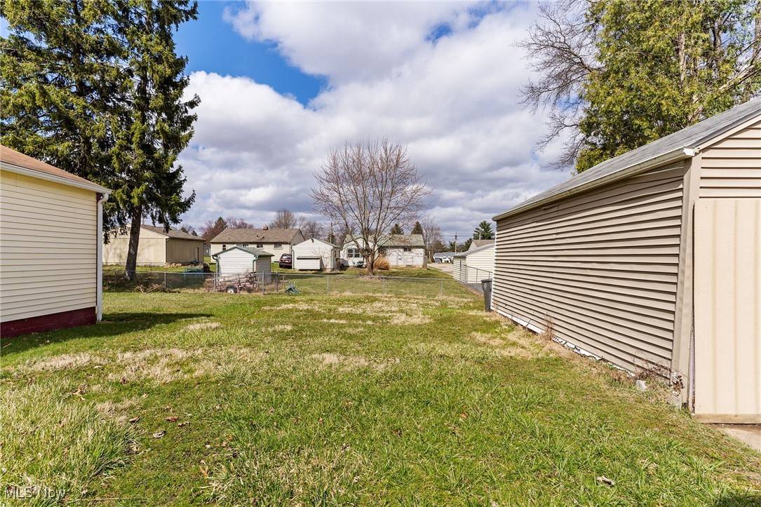 Youngstown, OH 44509,1948 Highlawn AVE