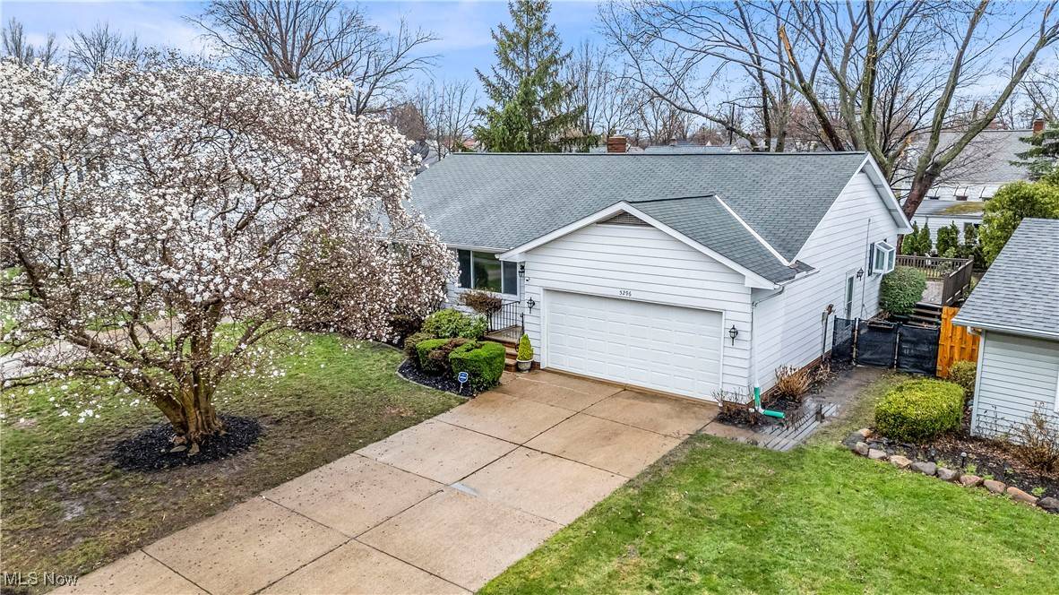 Willoughby, OH 44094,5296 Oak Ridge DR