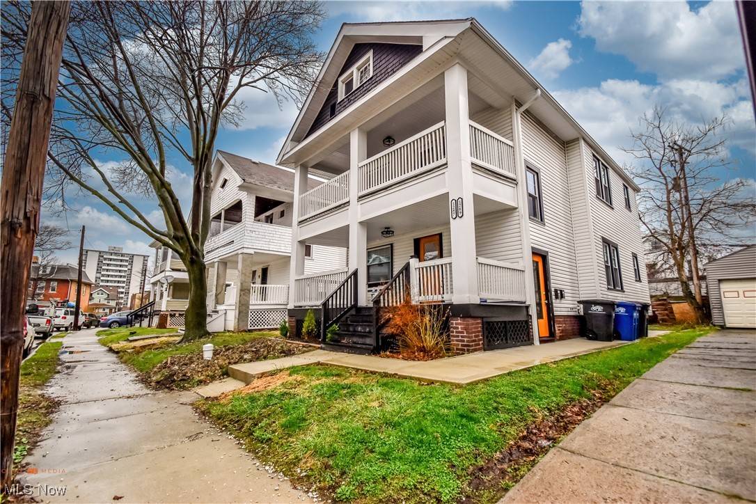 Lakewood, OH 44107,1287 Idlewood AVE