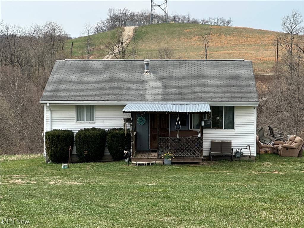 Barnesville, OH 43713,55484 Robin DR