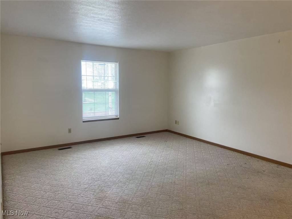 Barberton, OH 44203,95-101 3rd ST NE
