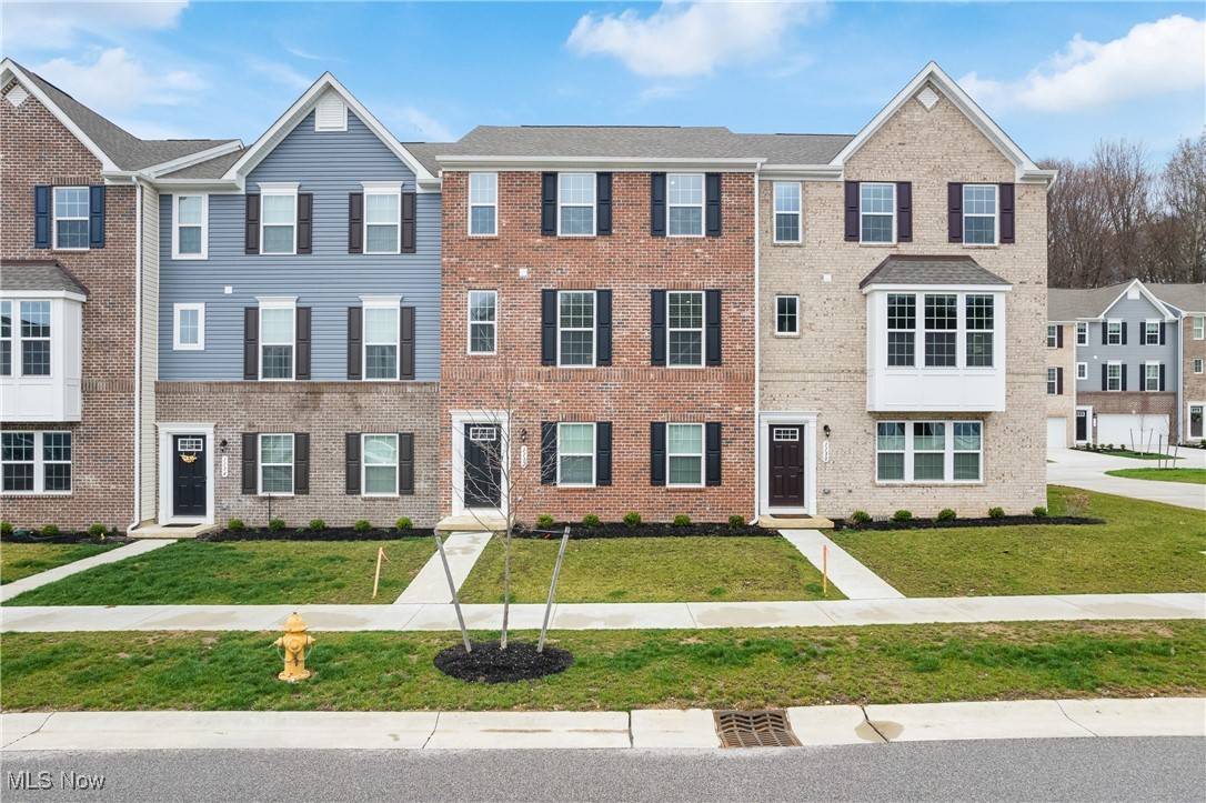 Cuyahoga Falls, OH 44313,1132 Bean LN