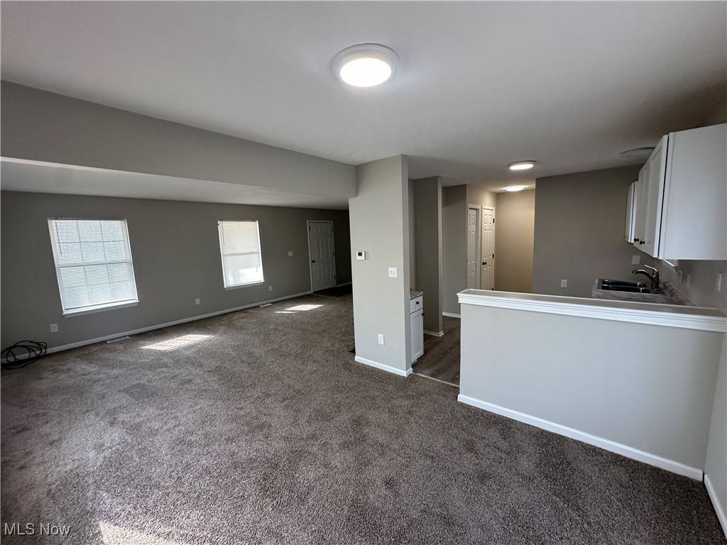 Cleveland, OH 44105,4225 E 93rd ST