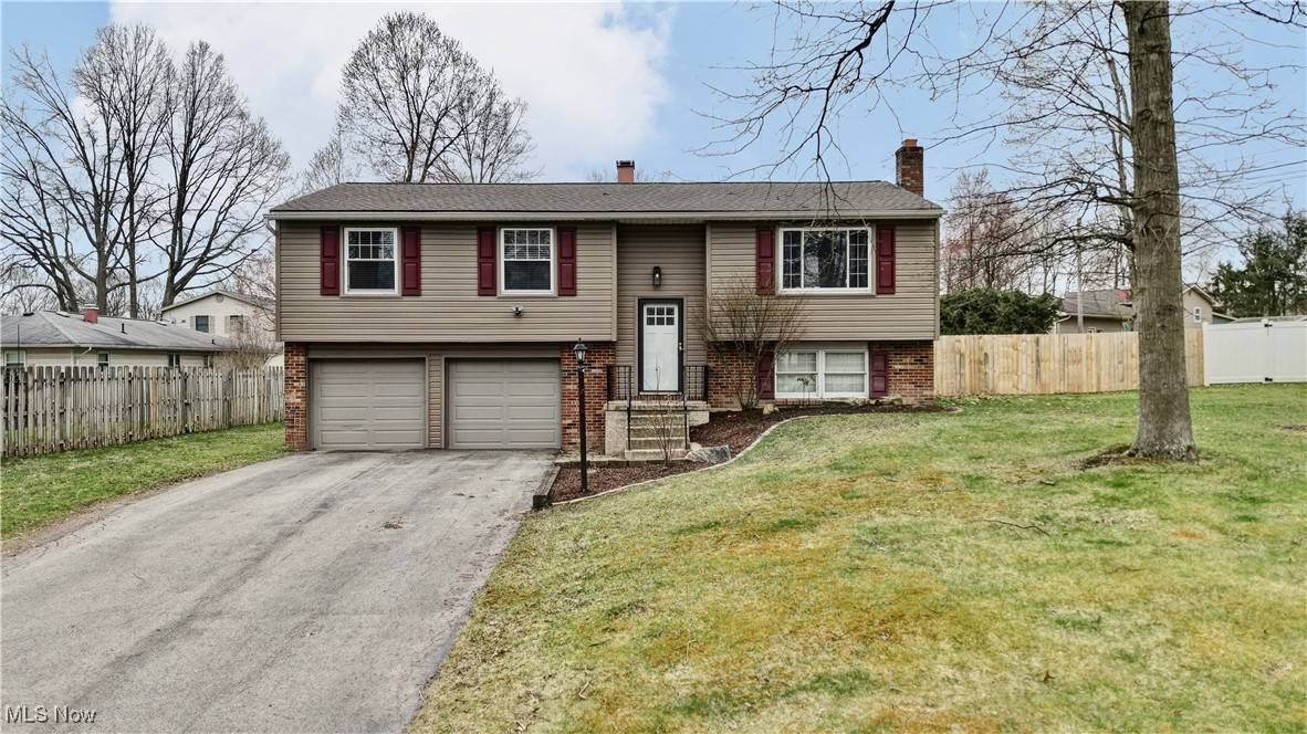 Austintown, OH 44515,1934 Burr Oaks CT