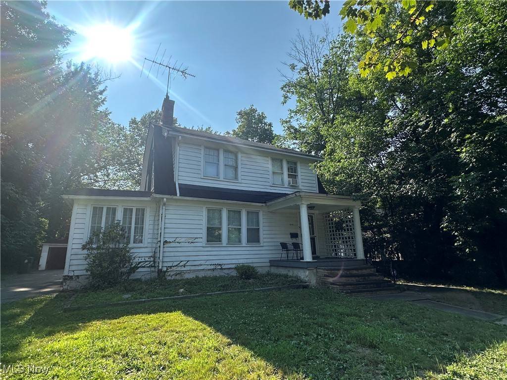 Cleveland Heights, OH 44121,1648 Maple RD