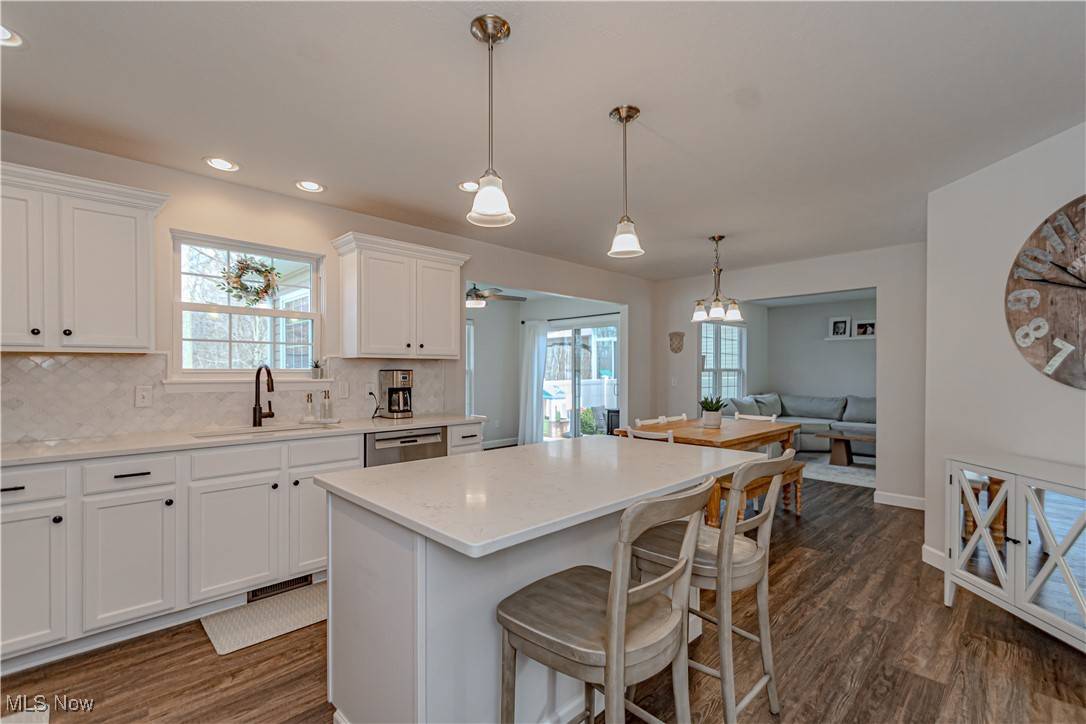 North Ridgeville, OH 44039,4948 Hiddenview CT