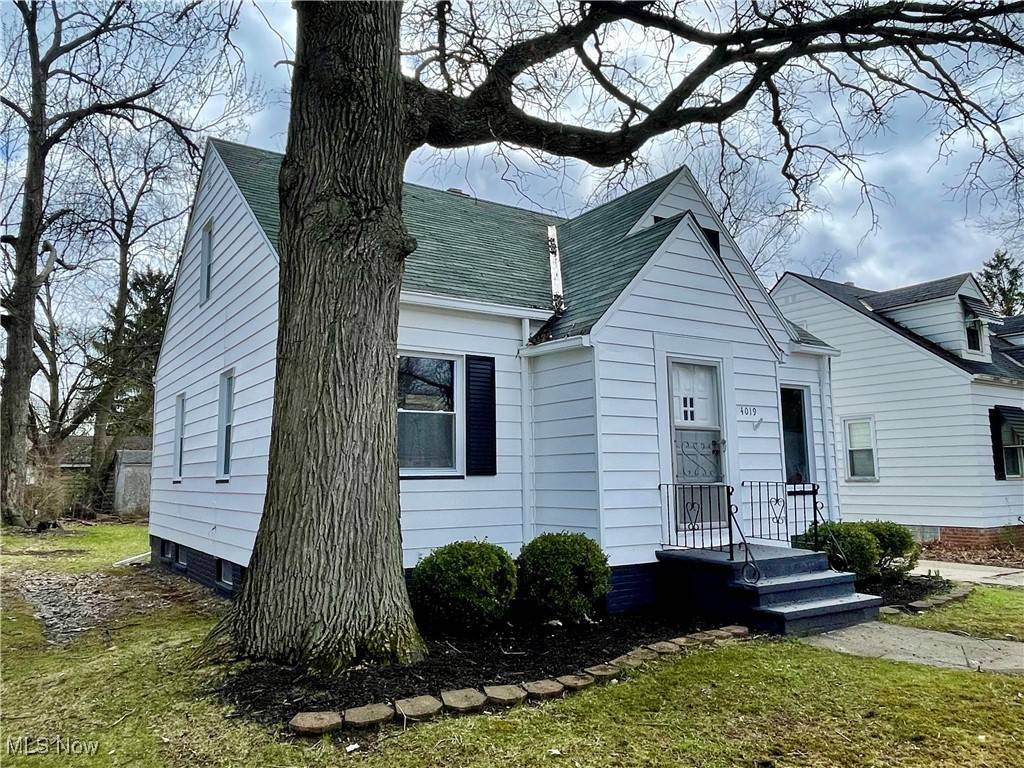 Fairview Park, OH 44126,4019 W 226th ST