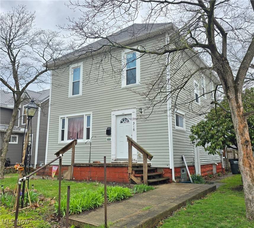 Coshocton, OH 43812,316 N 9th ST