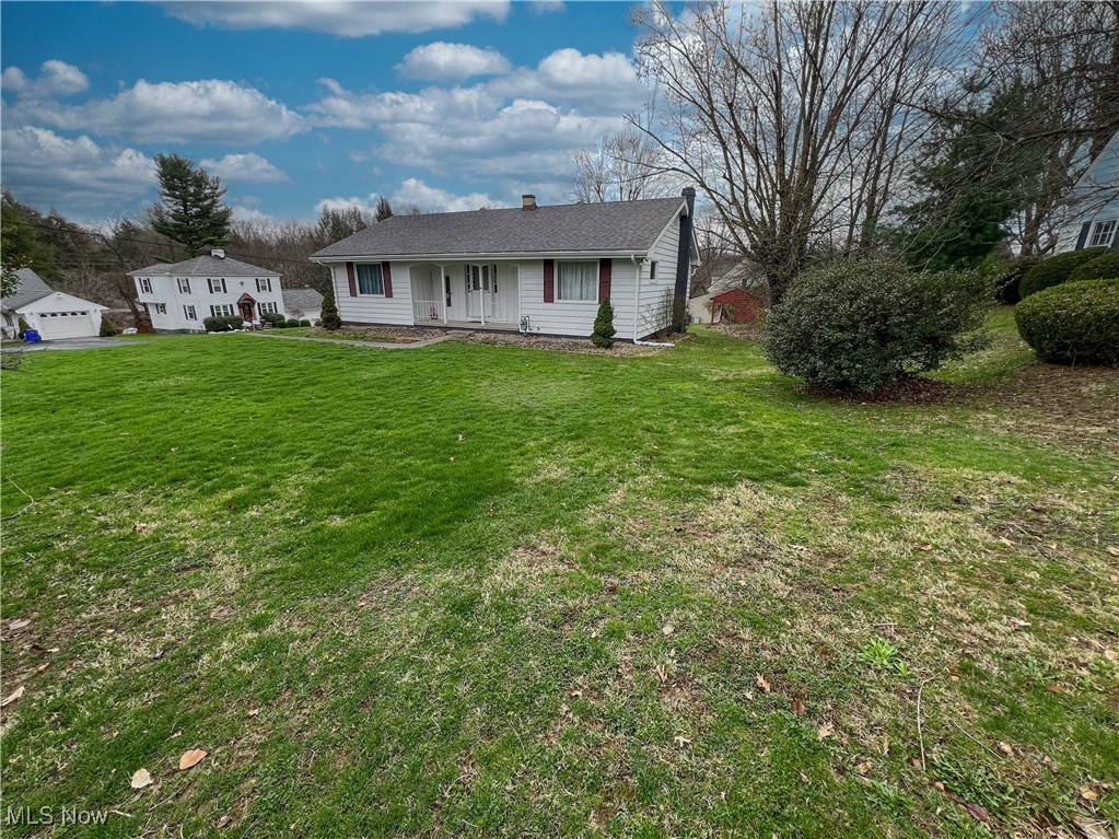East Liverpool, OH 43920,3055 Harding AVE