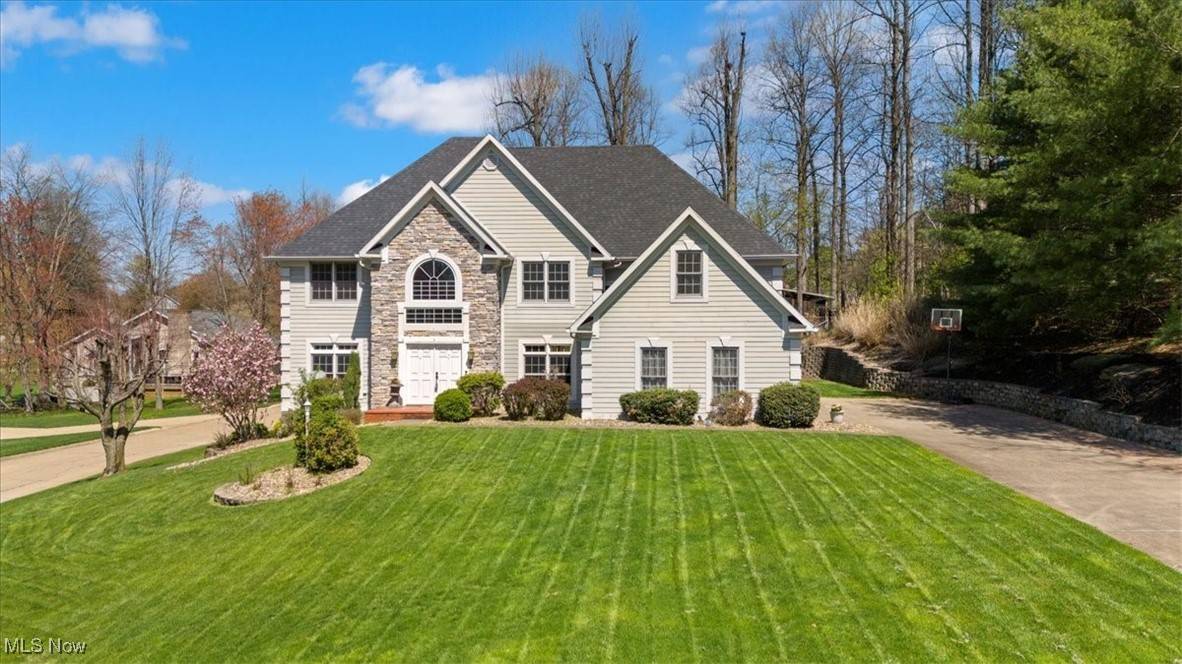 Vienna, WV 26105,5215 Glenbrook DR