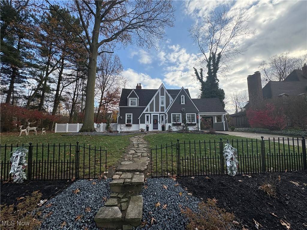 Alliance, OH 44601,1422 Robinwood RD