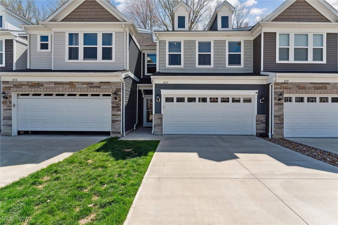 Westlake, OH 44145,857 S Greenway DR