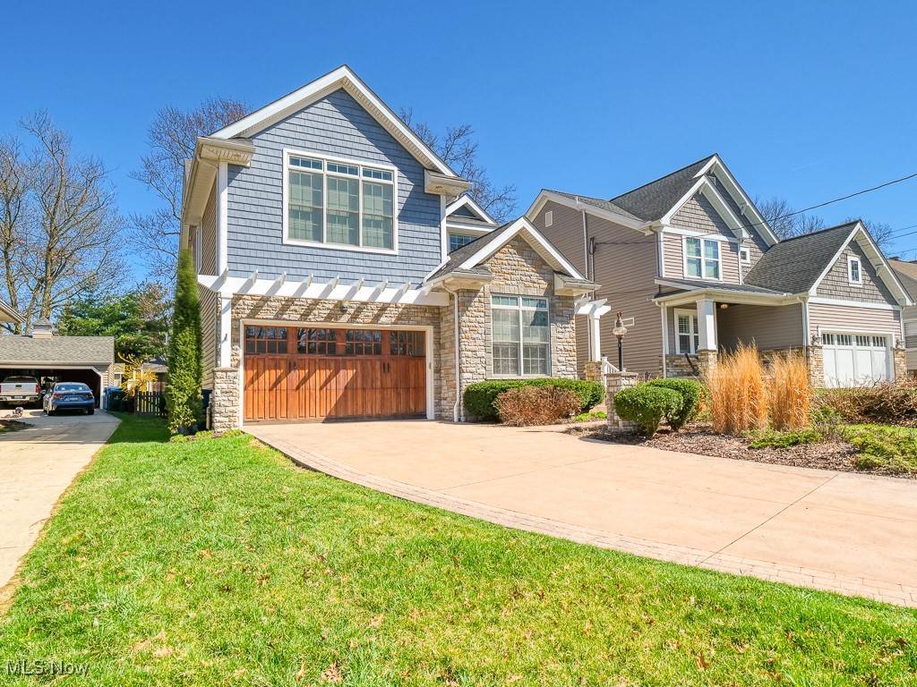 Bay Village, OH 44140,295 Glen Park DR